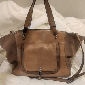 Elegant Tan Leather Tote Bag